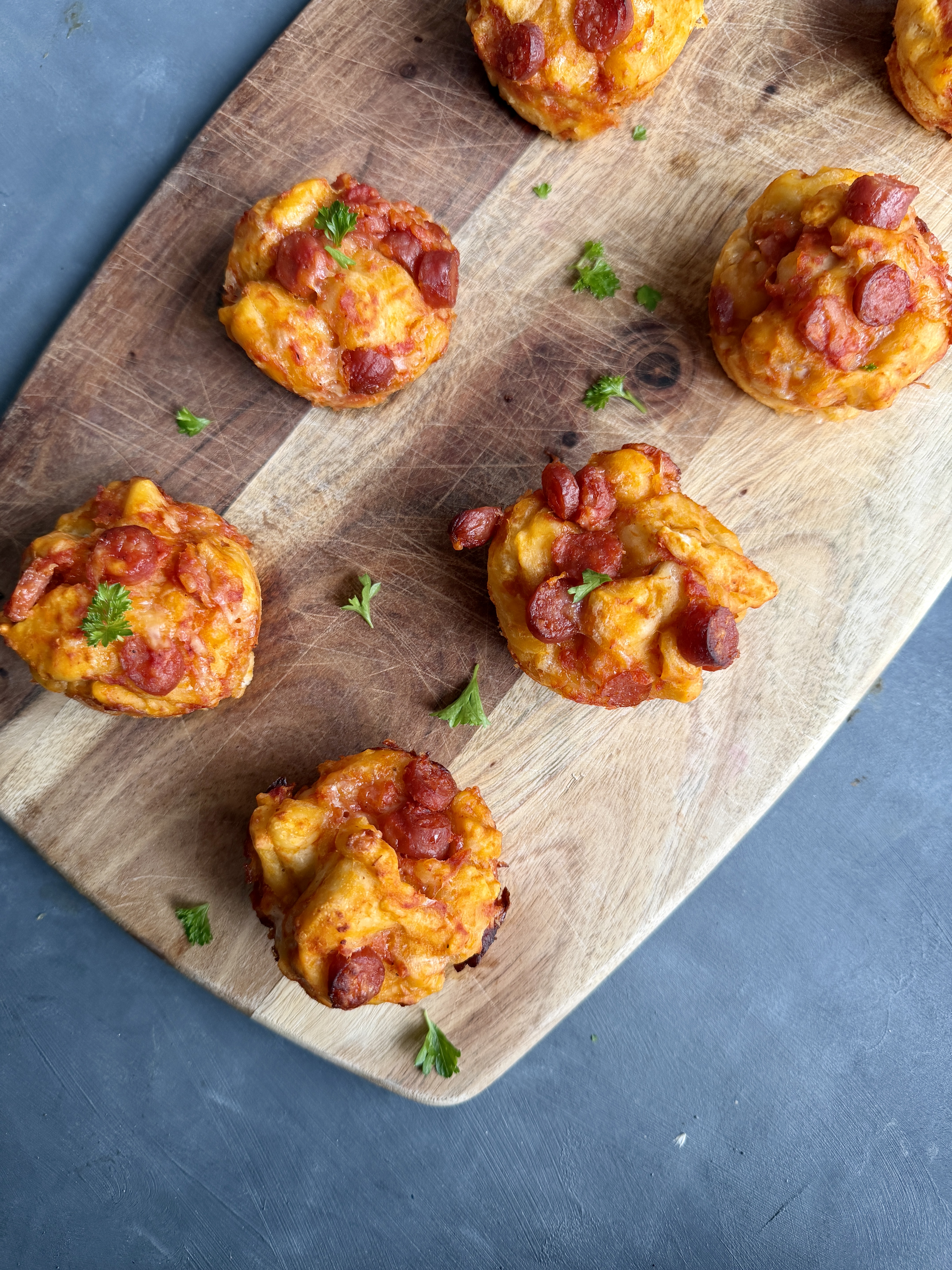 Pizza muffins