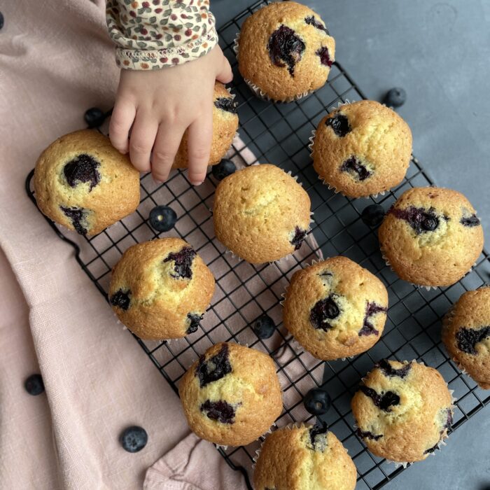 Blåbær muffins med hvid chokolade